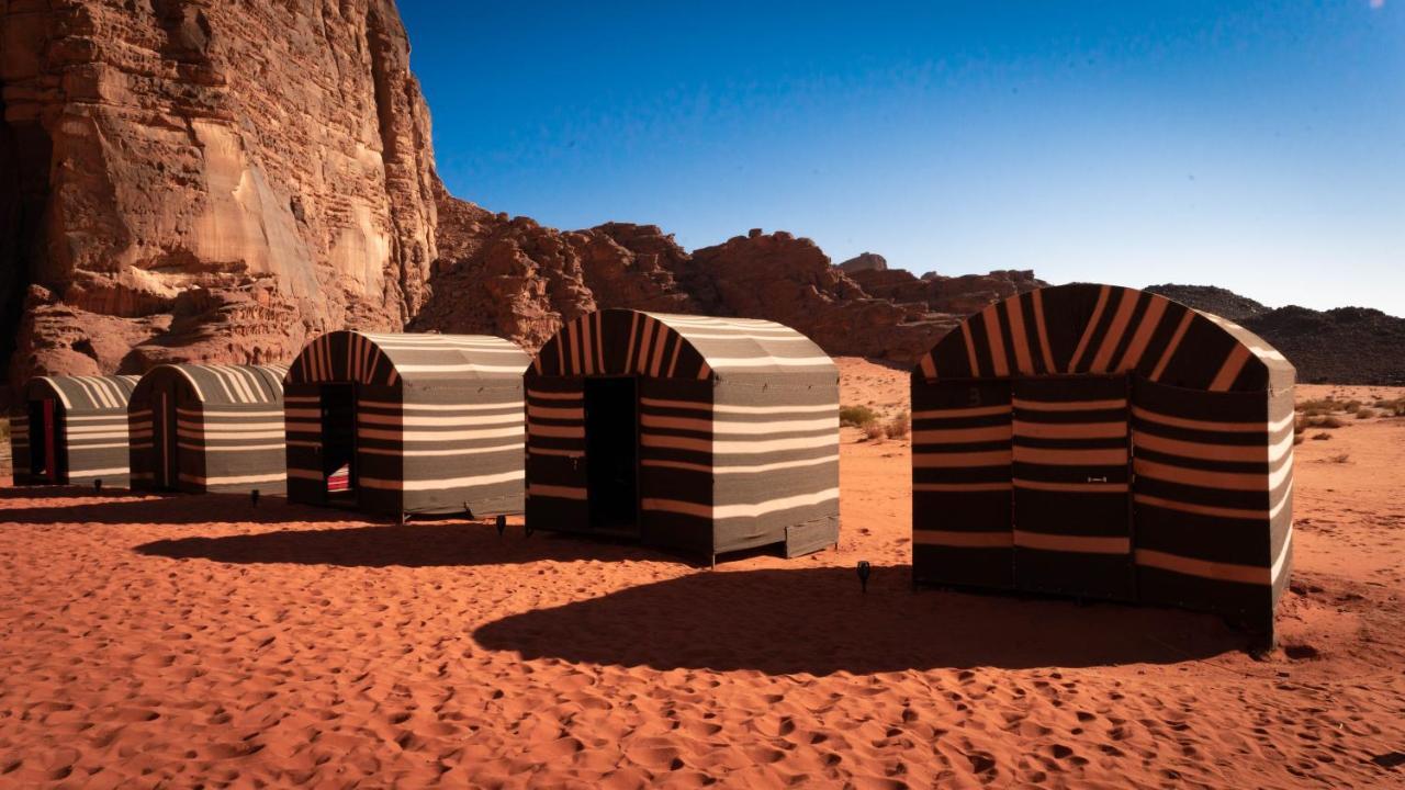 Wadi Rum Meteorite Camp Bed & Breakfast Eksteriør bilde