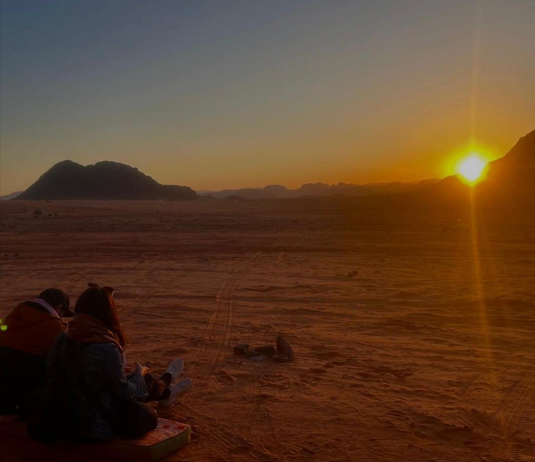 Wadi Rum Meteorite Camp Bed & Breakfast Eksteriør bilde